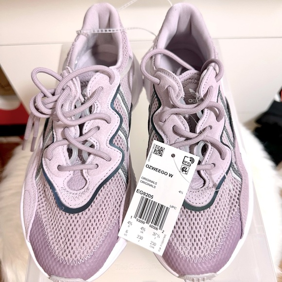 NEW Adidas Originals Ozweego Sneakers - Size 6 Women - Picture 4 of 11